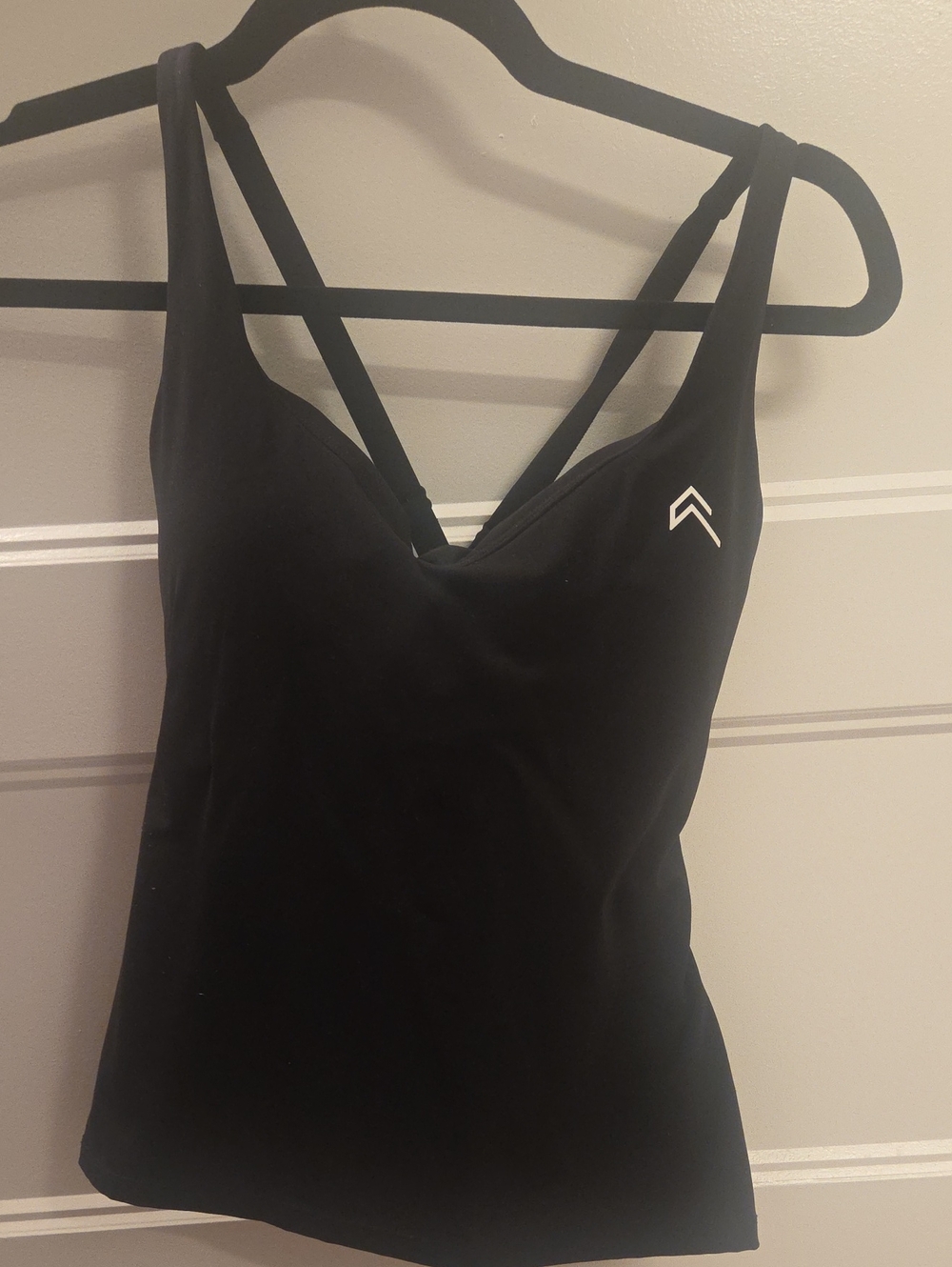 Oner Active Black Double-Strap V-Neck Camisole